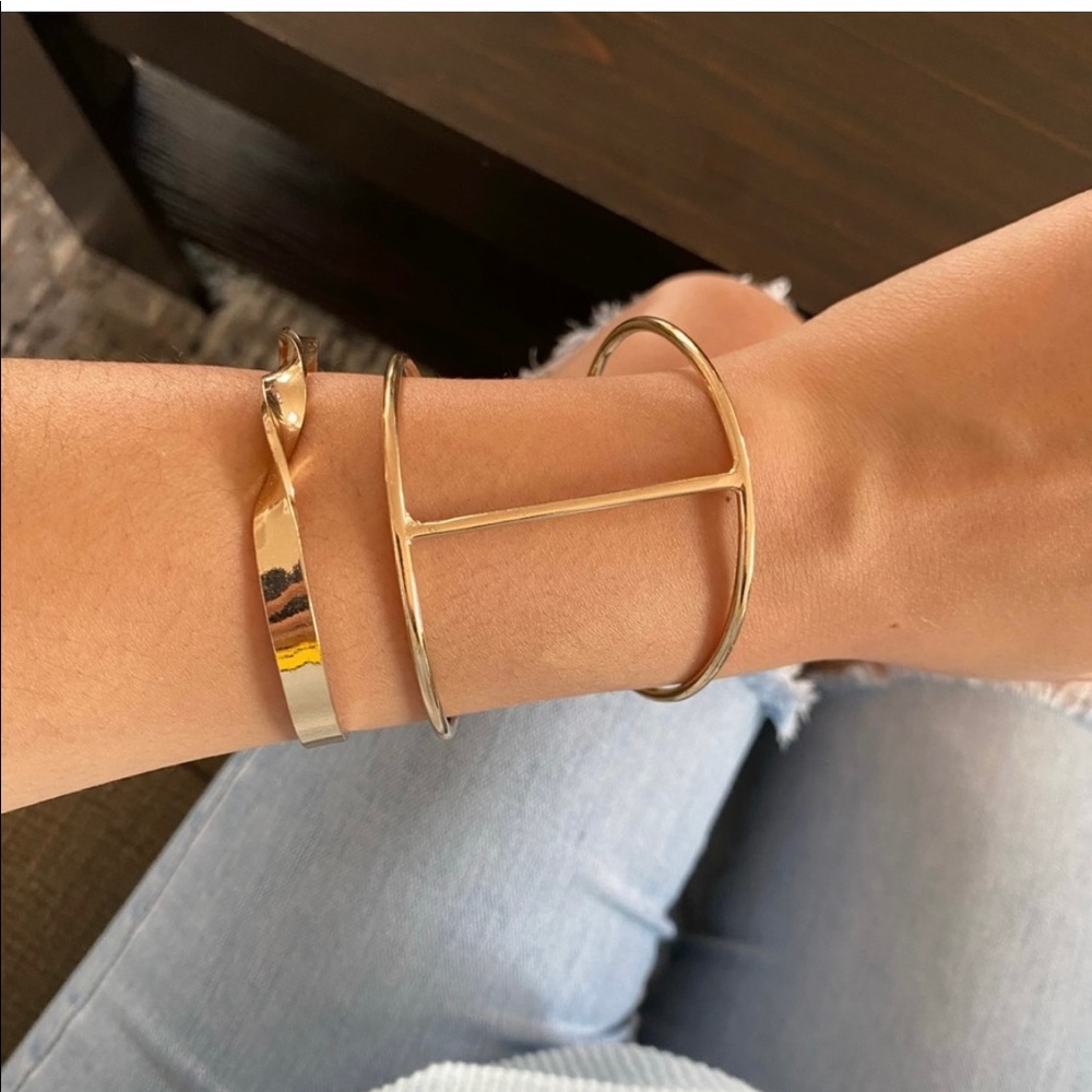Set of Gold Bangles Bracelets